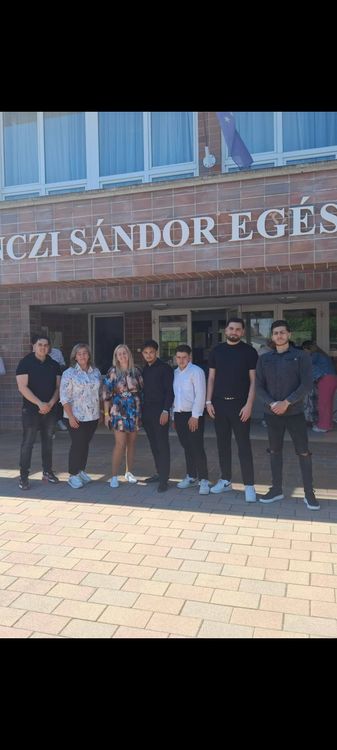 MISKOLC-KÉZMŰVES KUPA