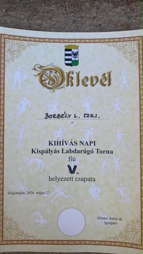 “Kihívás Napja” középiskolai kispályás labdarúgó torna